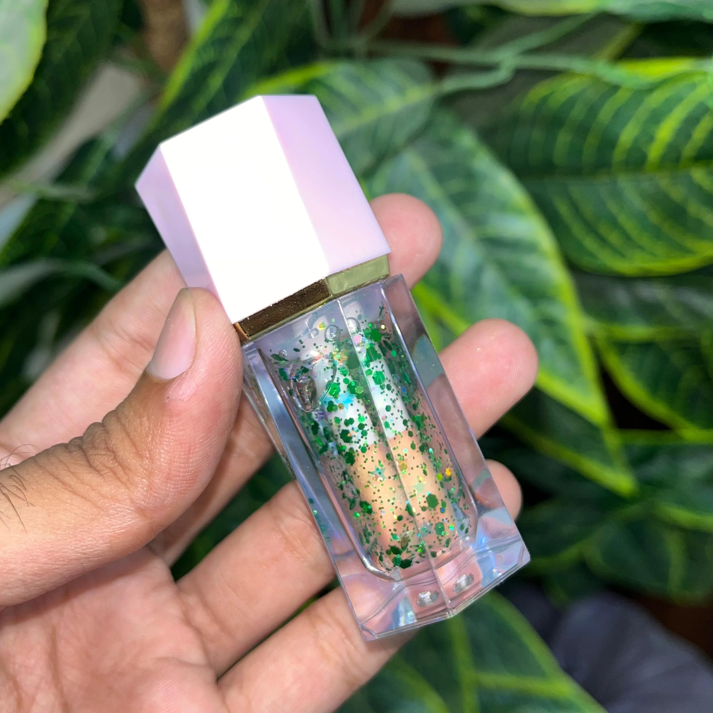 Romantic May Glitter Color Lip Gloss – Shimmering & Long-Lasting Shine