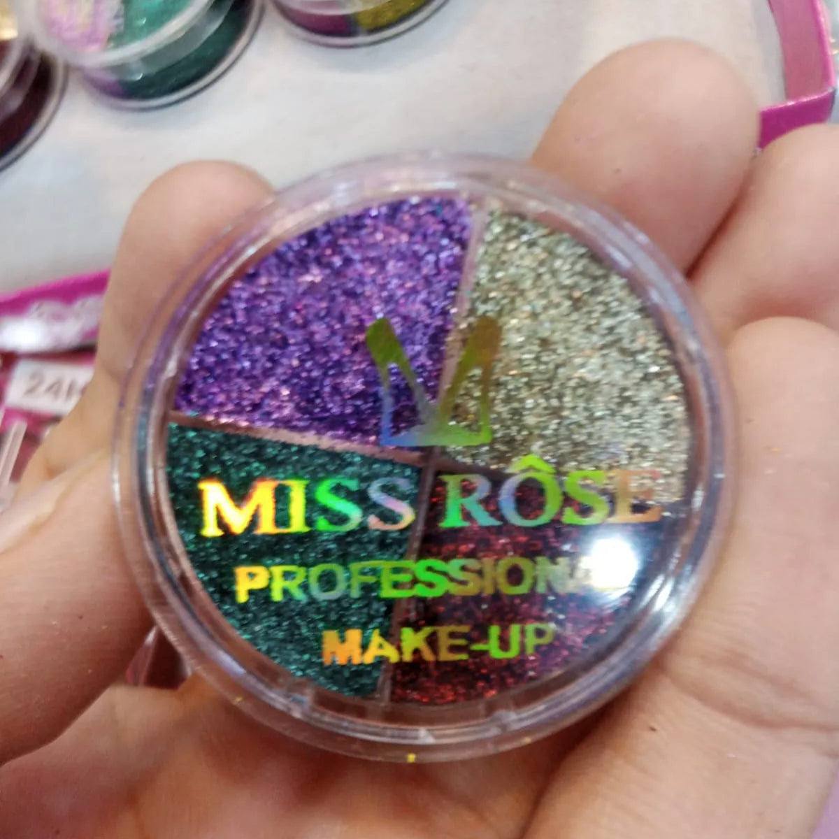 Miss Rose Glitter Eyeshadow – Stunning Shimmer & Bold Color