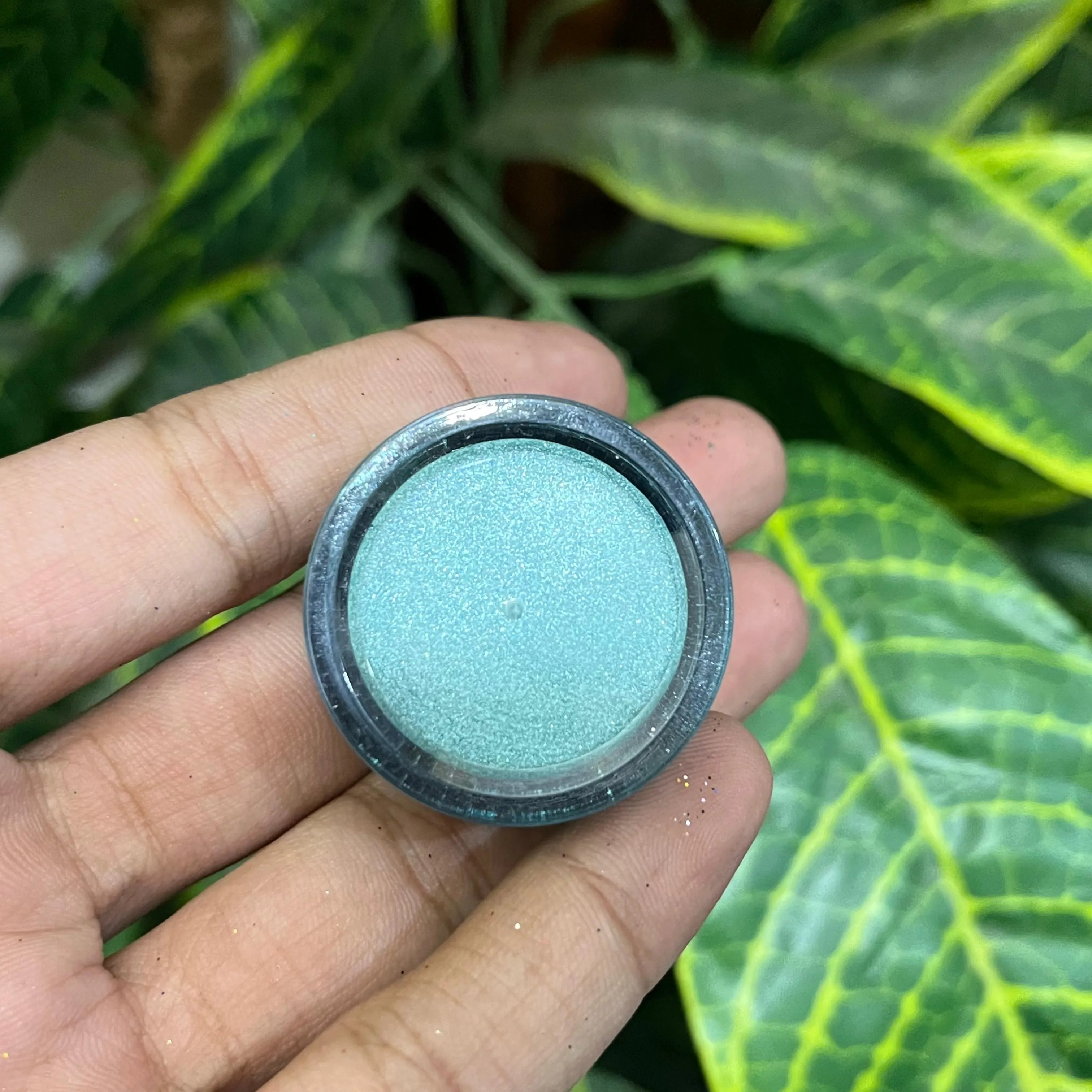 MAC Shimmer Eye Paint – Intense Shine & Bold Color