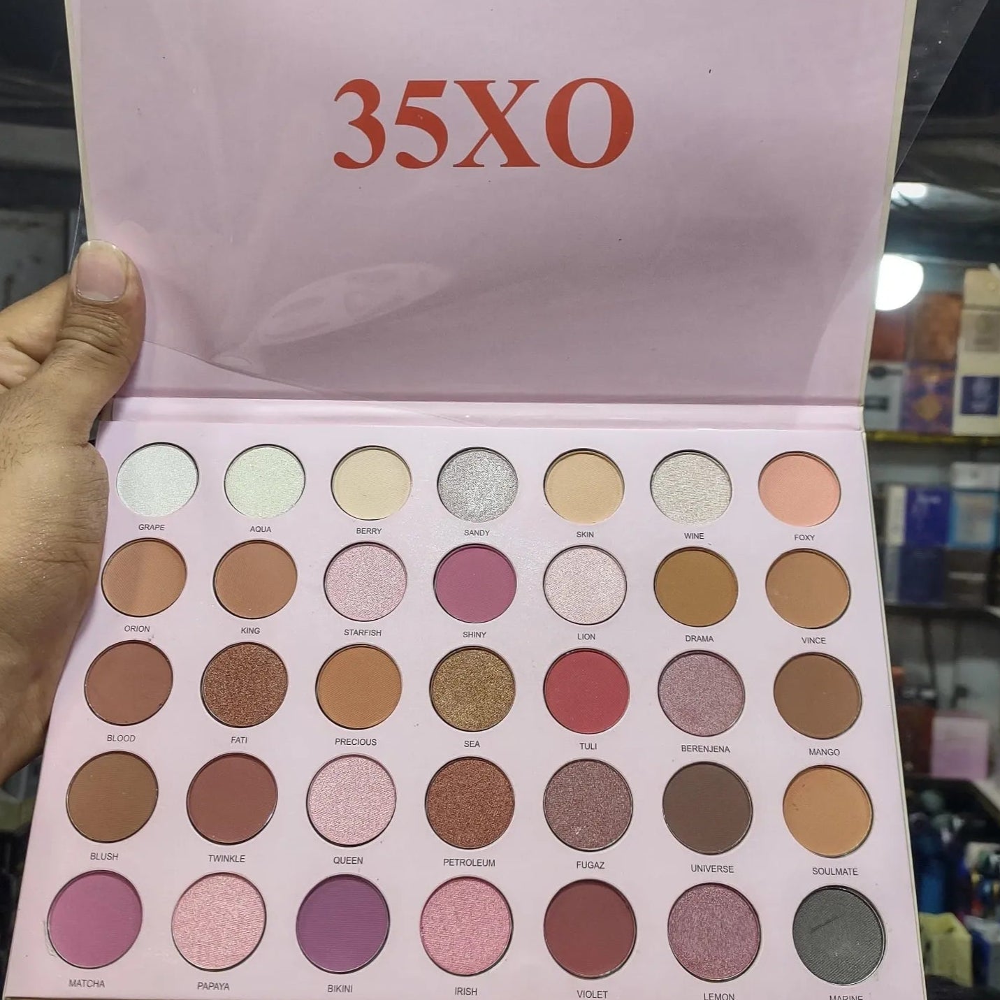 35XO 35-Color Eyeshadow Palette