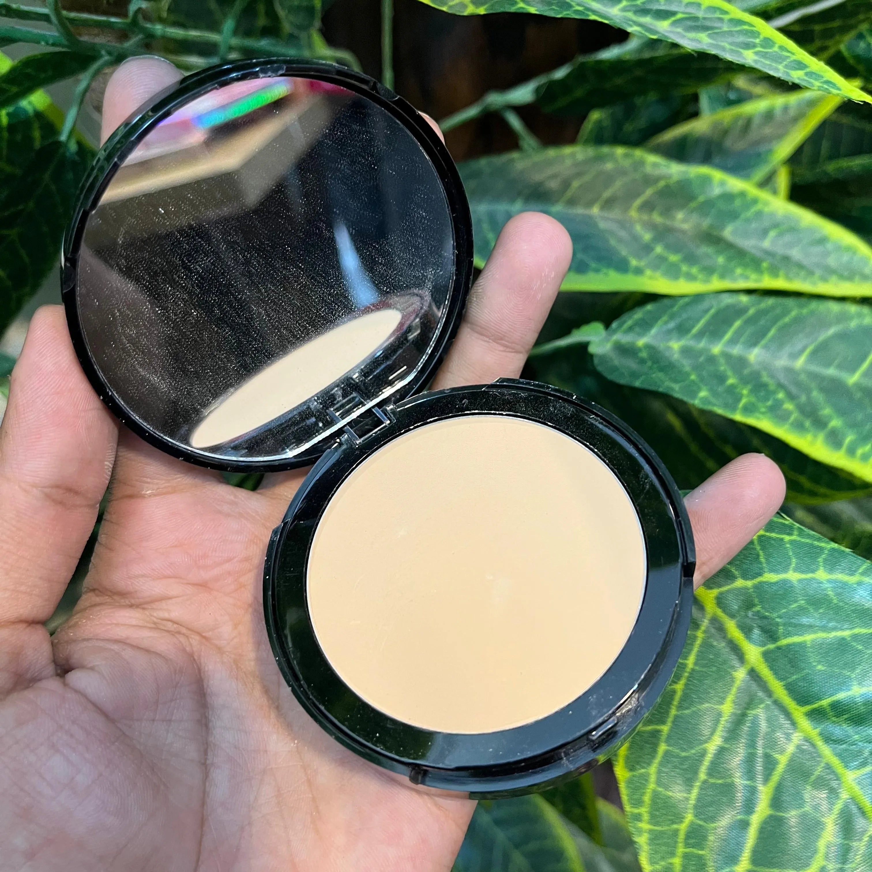 California Even Better Makeup Broad Spectrum Face Powder