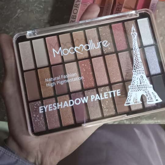Mocallure 30 Colors Eyeshadow Palette