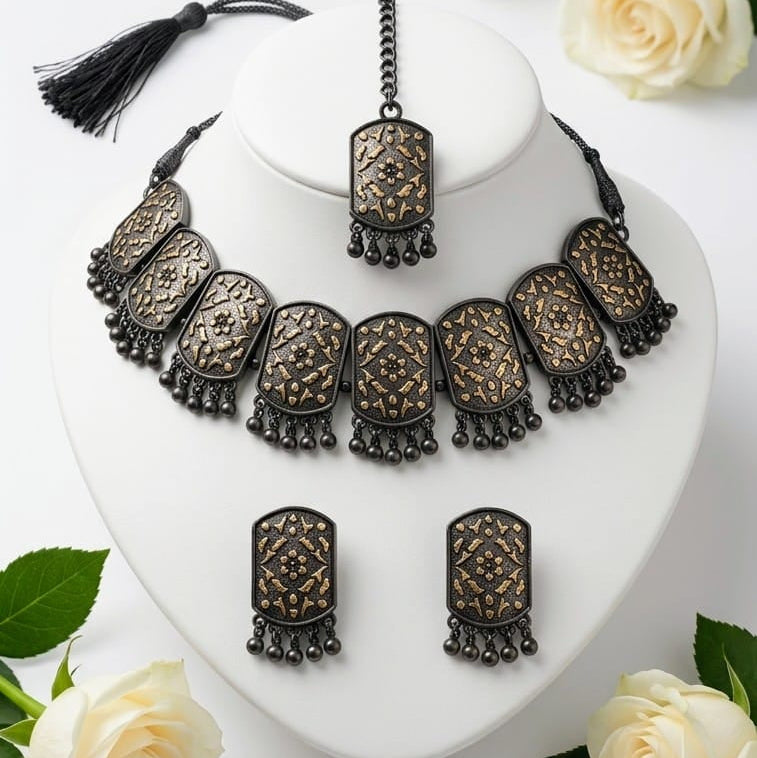 Black & Antique Gold Traditional Jewelry Set