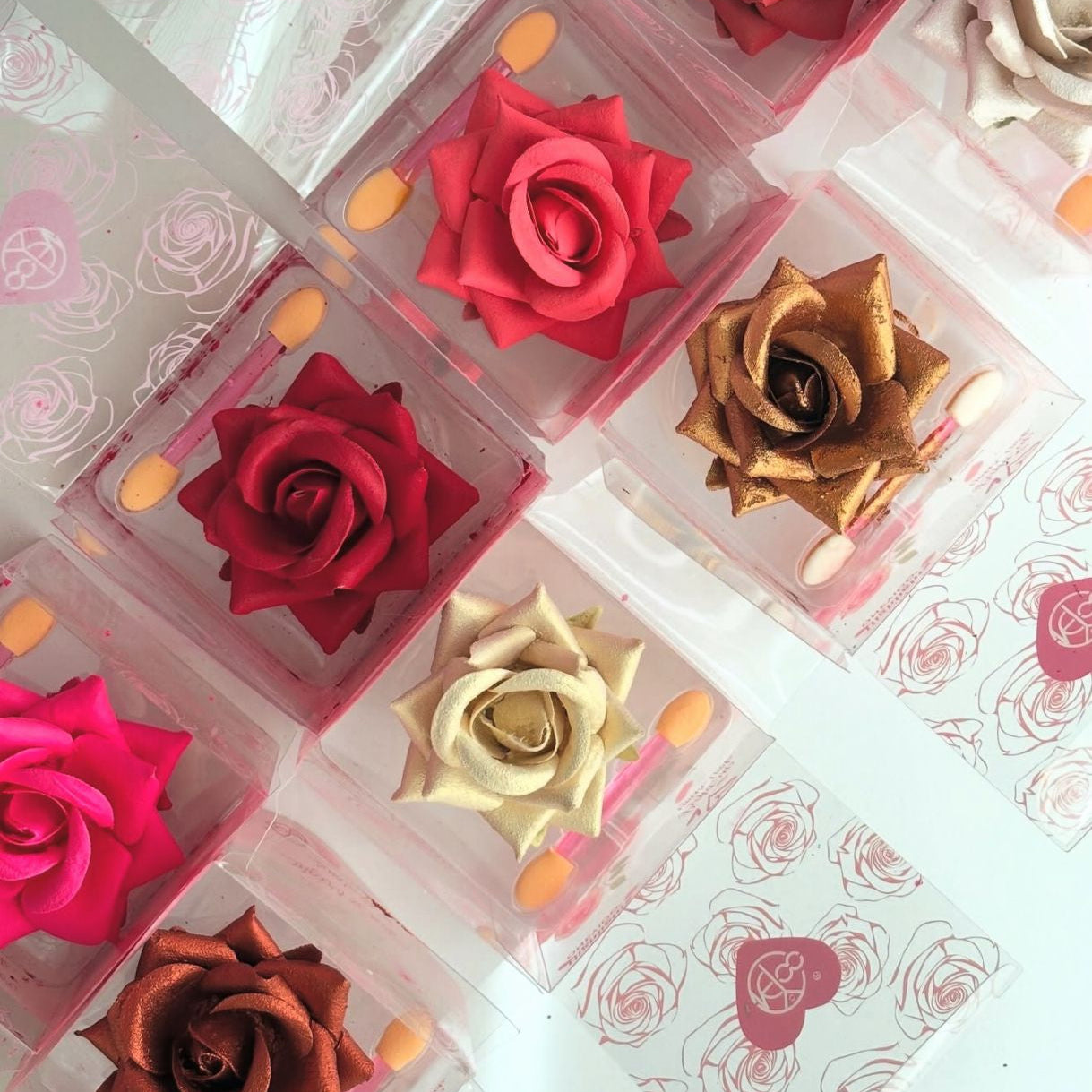 3D rose-shaped makeup Blushes & Highlighter