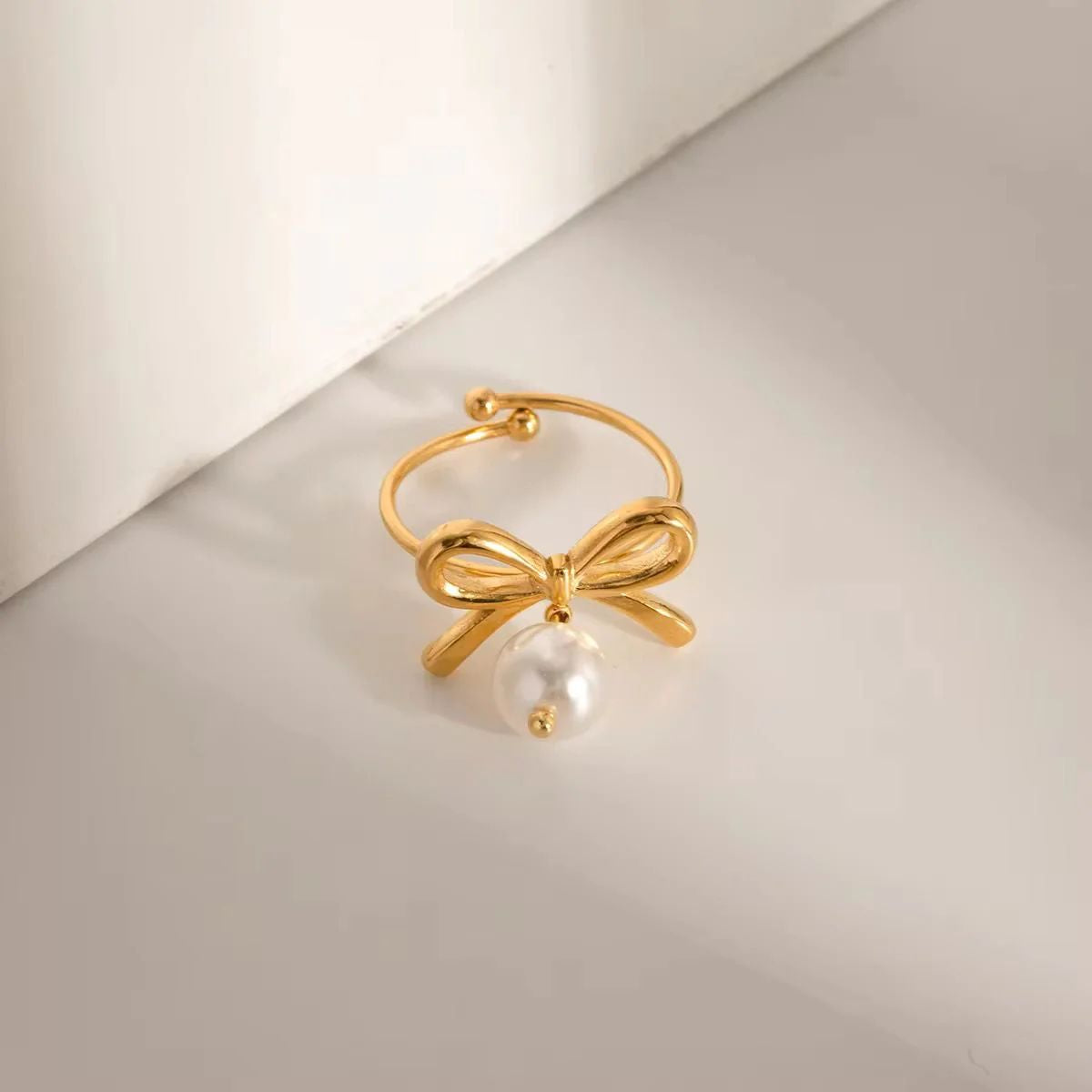 Forever Bow pearl charm RING