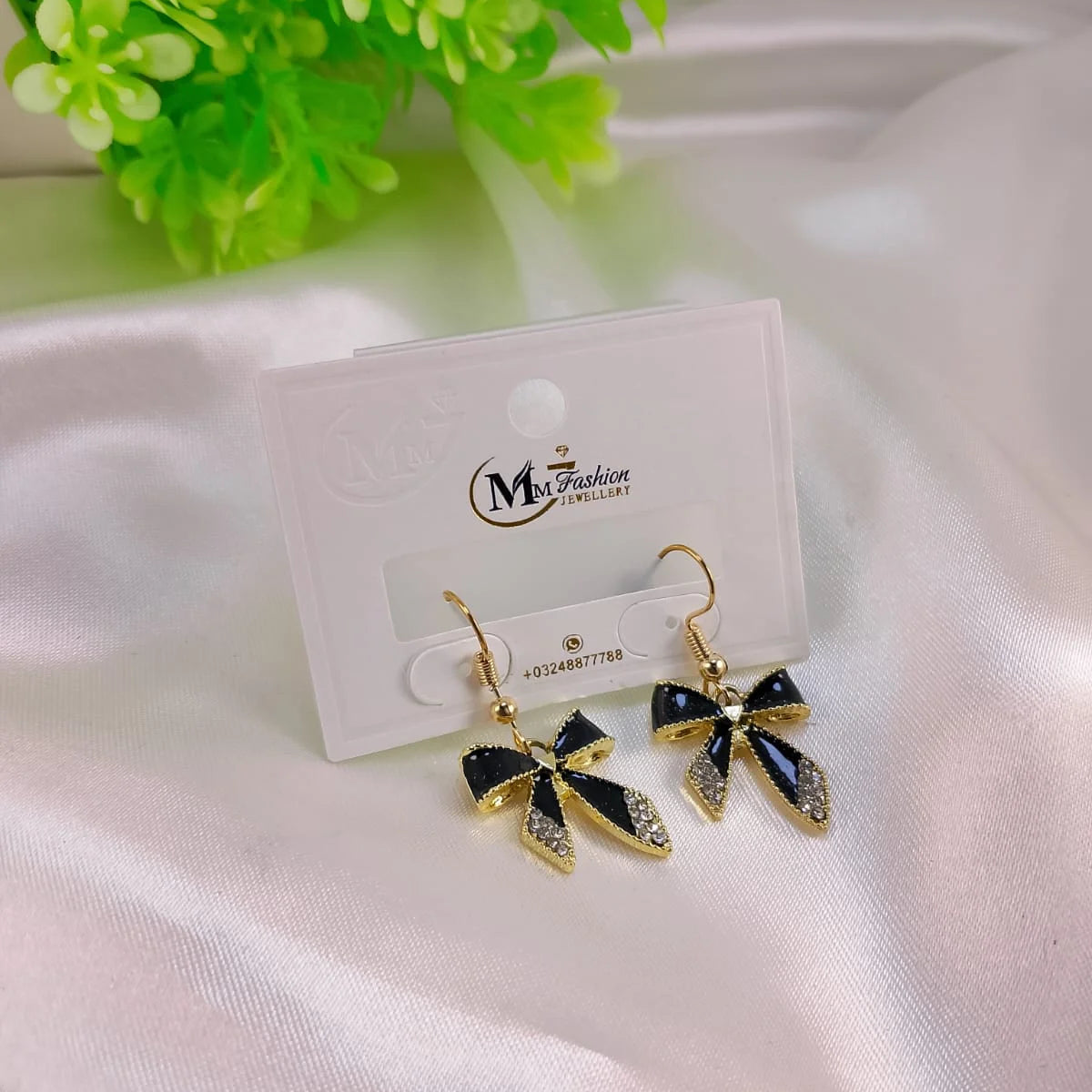 China Funkey Bow Earrings – Each