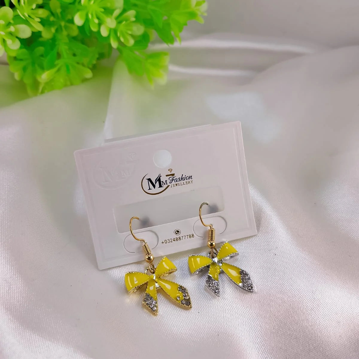China Funkey Bow Earrings – Each