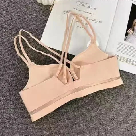 Elegant Lace Lingerie Ensemble – Romantic Edition