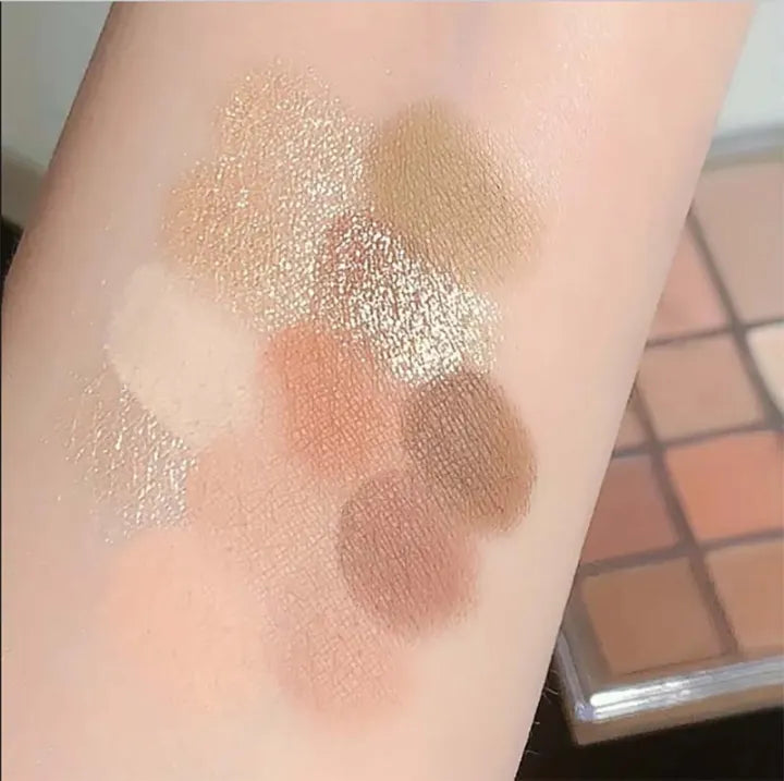 Miss Lara 12-Color Eyeshadow Palette