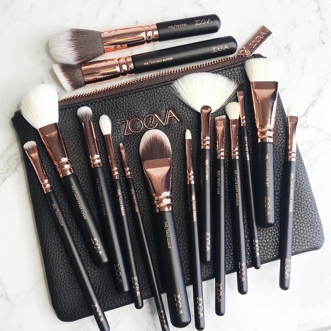 Zoeva Makeup Brushes With Pouch - 15Pcs