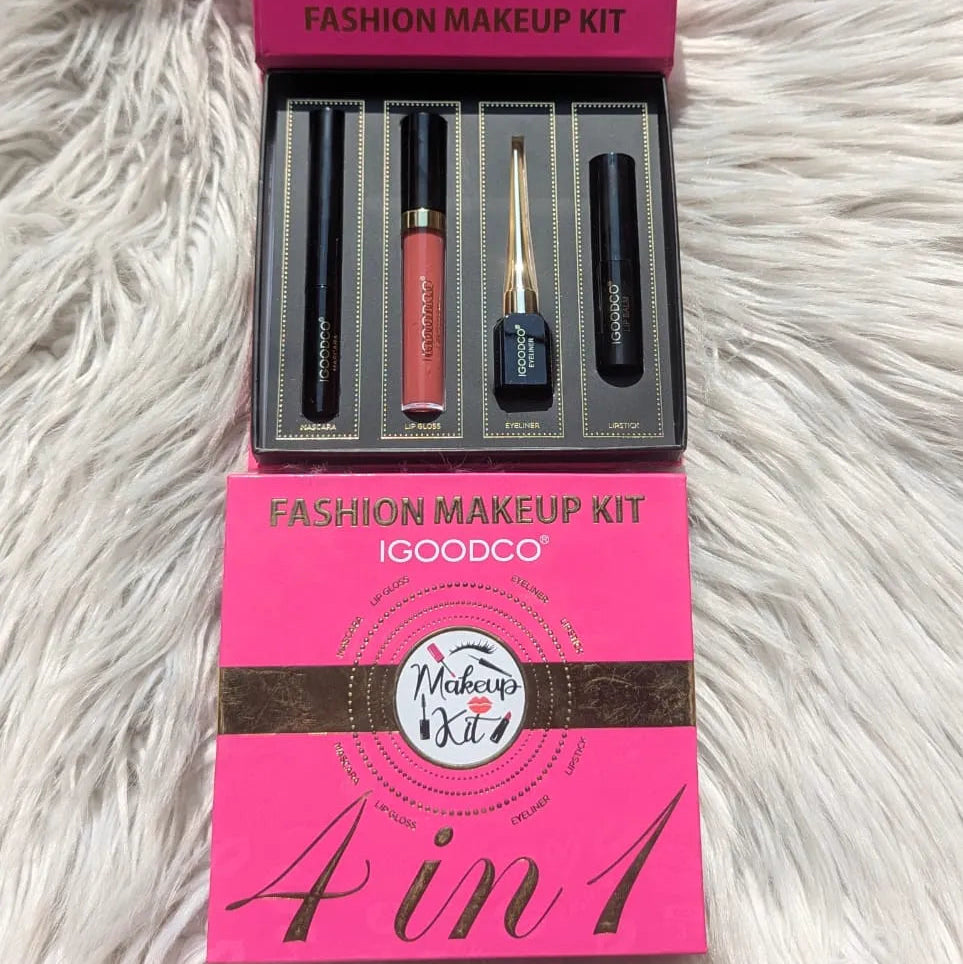Igoodco 4-in-1  Fashion Makeup Kit