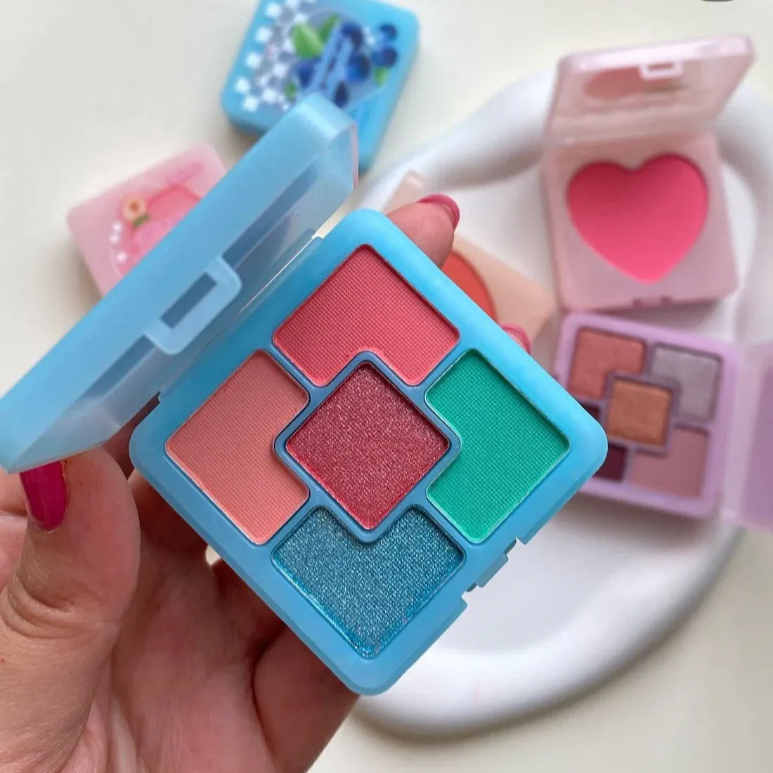 Mocallure 2-in-1 Mini Eyeshadow & Blush Palette