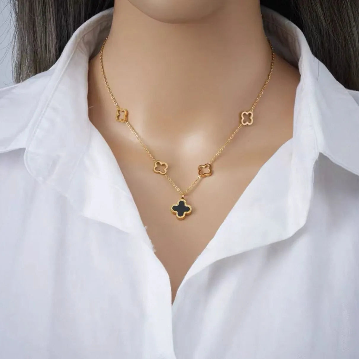 Gold-Plated Stainless Steel Four-Leaf Clover Necklace With Shell Pendant