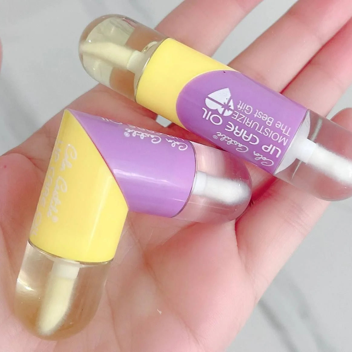 Color Castle 2-in-1 Lip Plumper Gloss