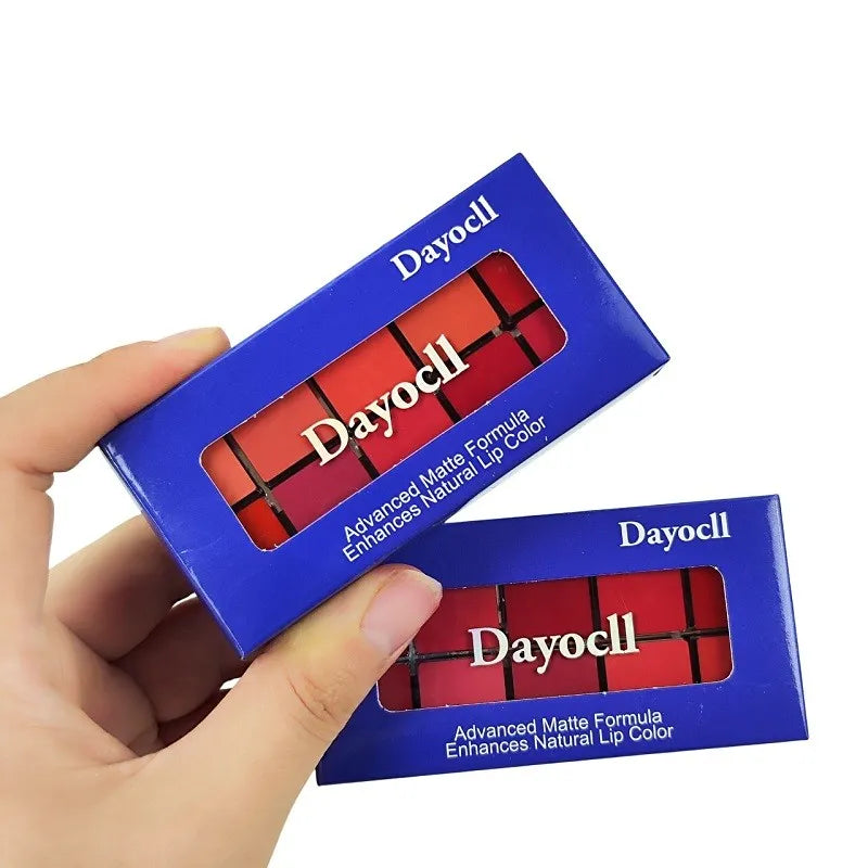Dayocll Enhances Natural Lip Color