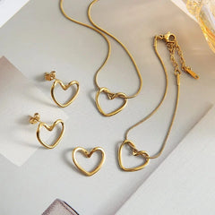 Gold Hollow Heart Jewelry Set