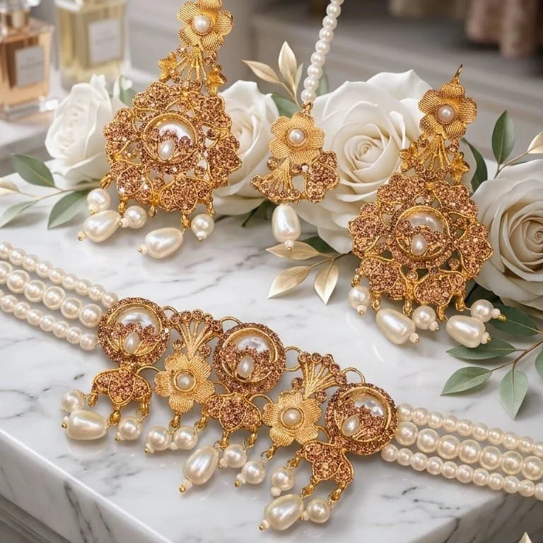 Elegant Gold Plated Pearl Choker Jewelry Set