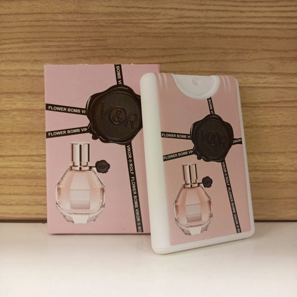 Viktor &  Rolf Flower Bomb Perfume