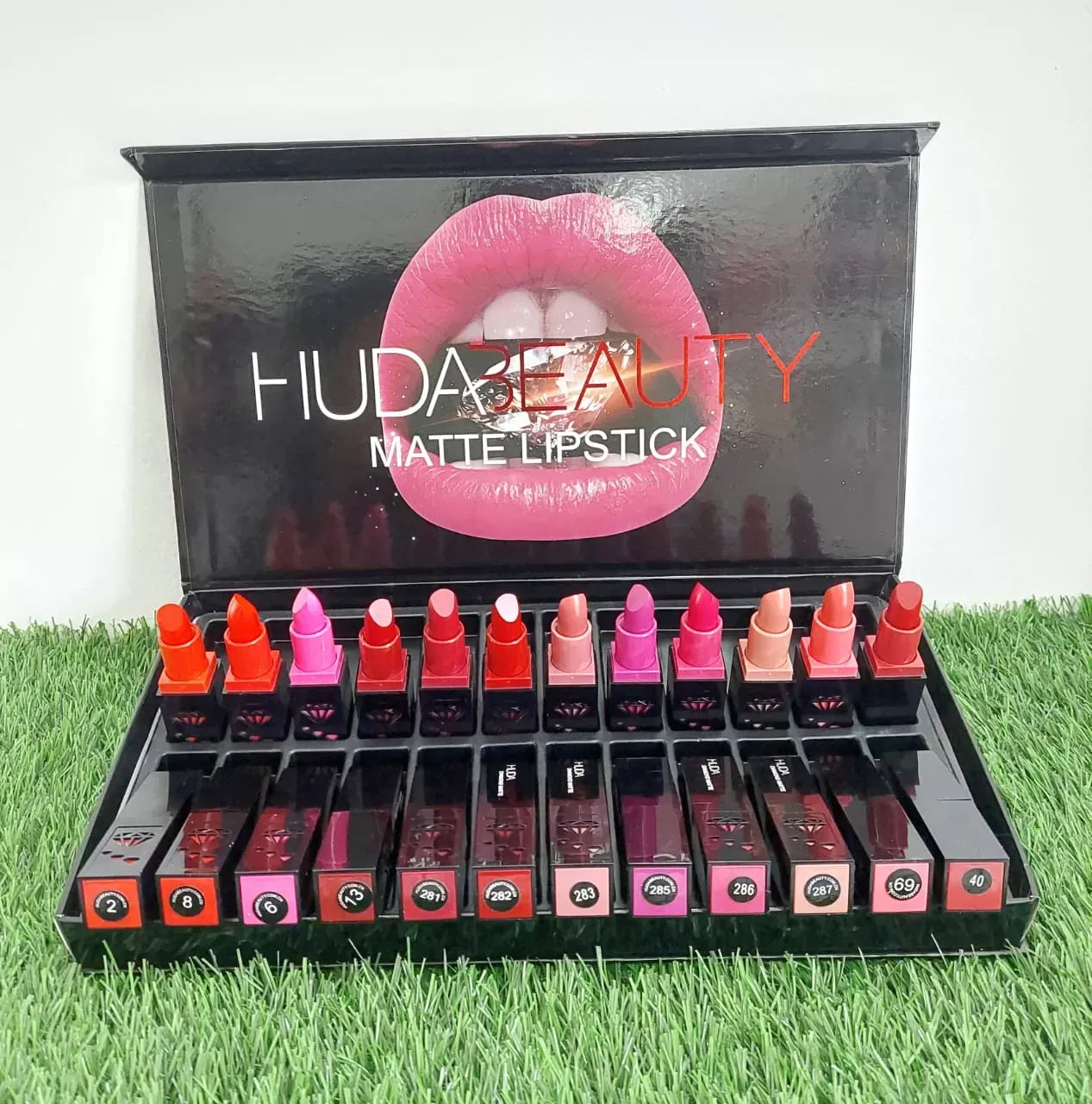 Huda Beauty Matte Lipstick Diamond
