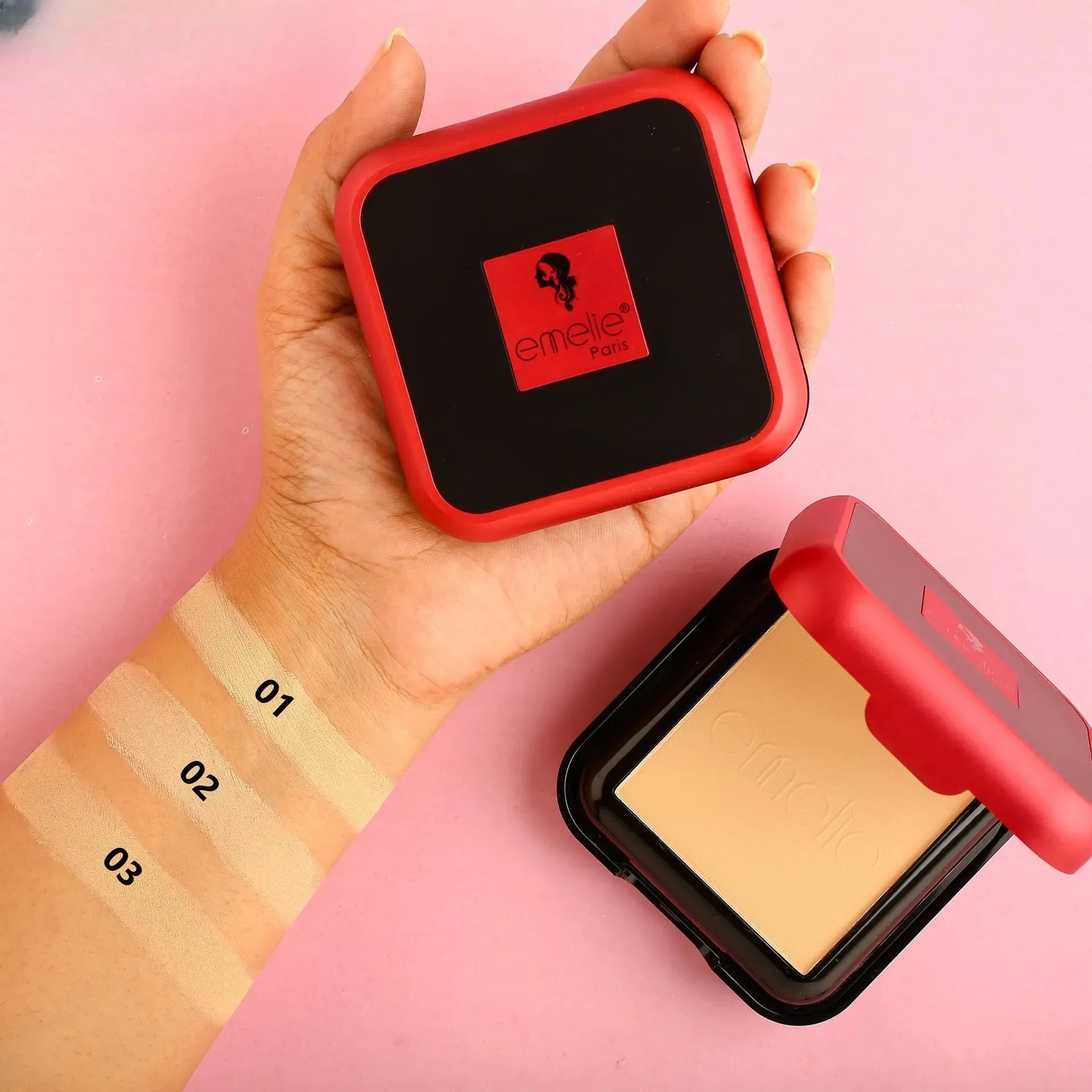 Emelie Matte Coverage Compact Powder