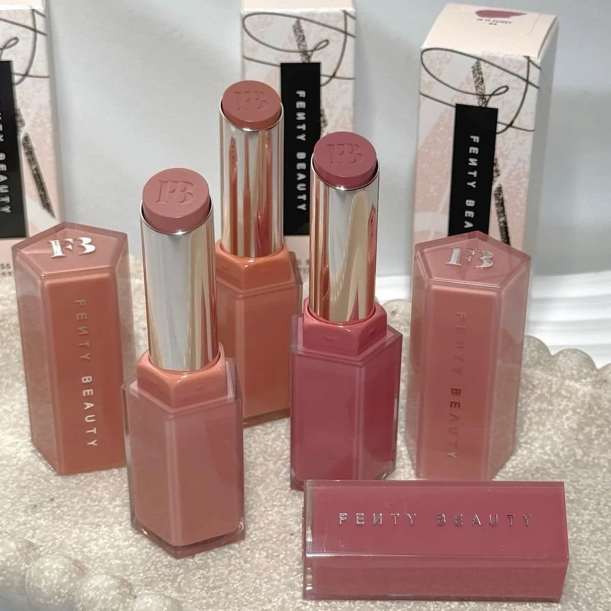 Rose Berry Glossy Bomb Lipsticks