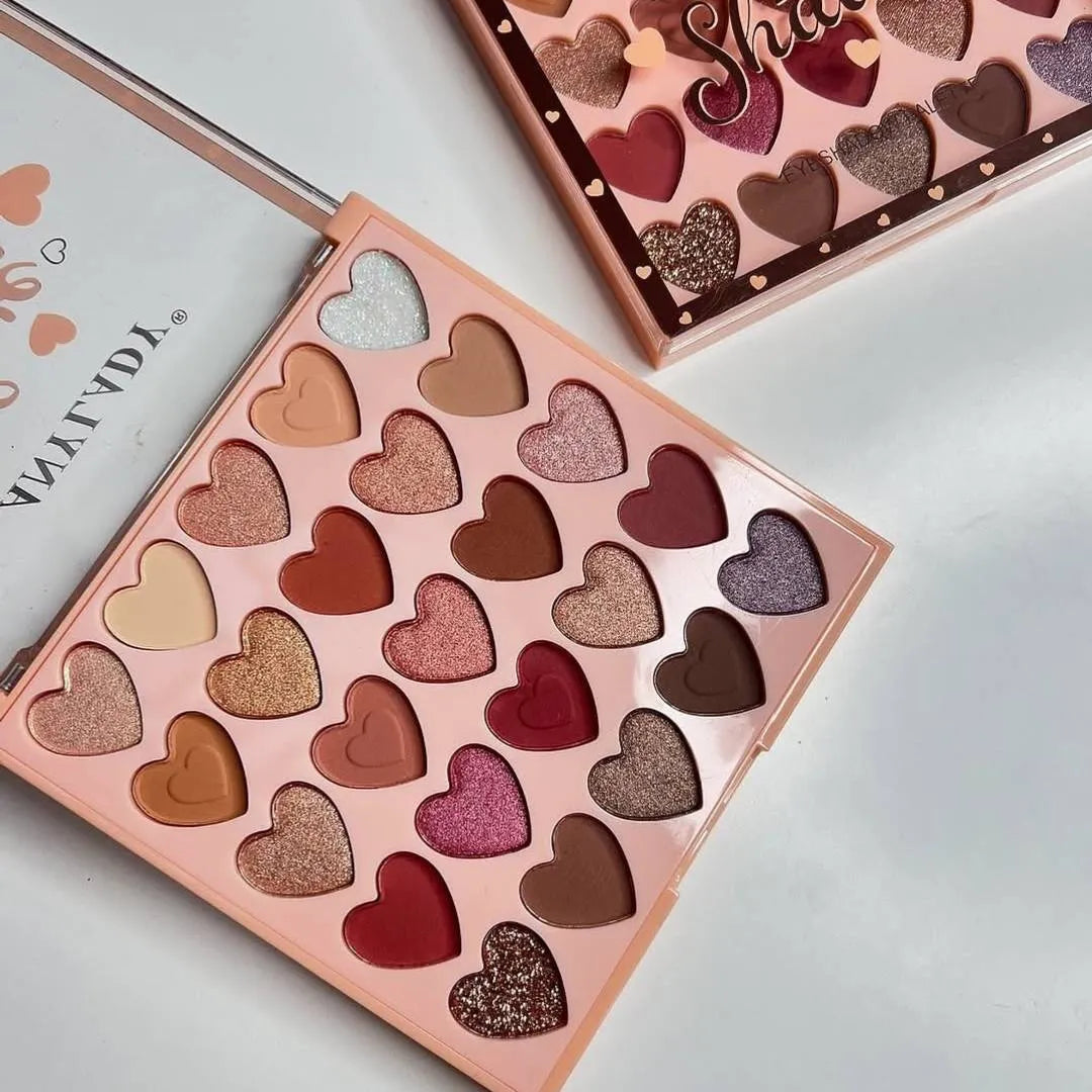 Any Lady Love Every Shade Heart-Shaped 25-Color Eyeshadow Palette