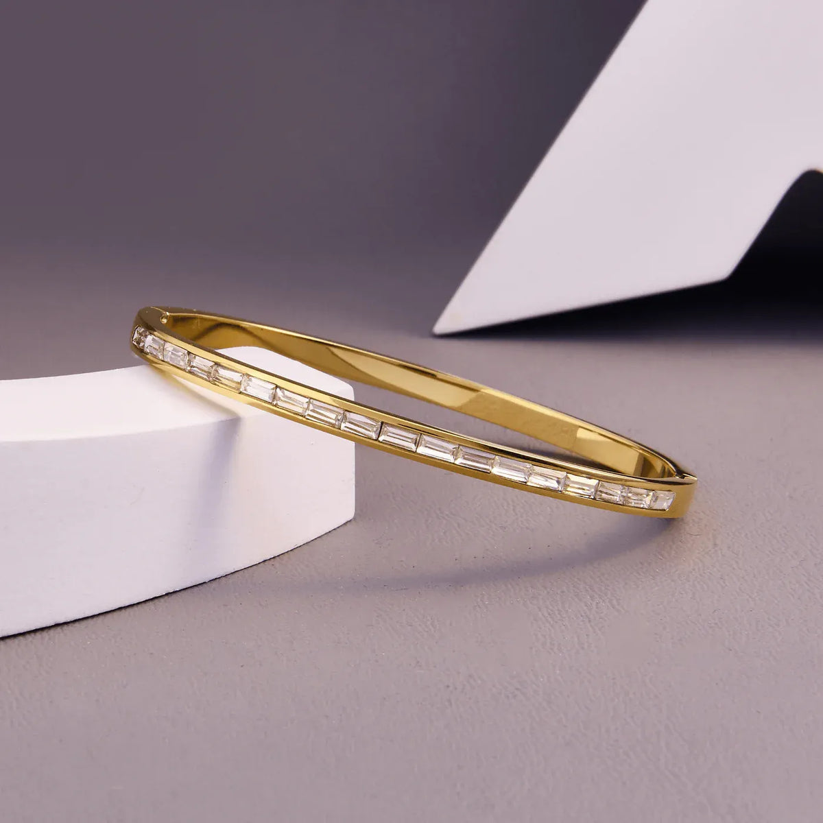 Stainless Steel Luxurious Oval Gold Bangle For Women