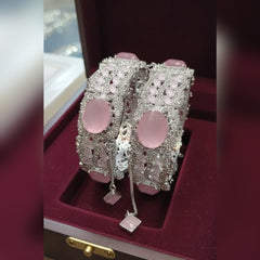 Manjos Bangles 2 Pcs Set – Elegant Traditional Style