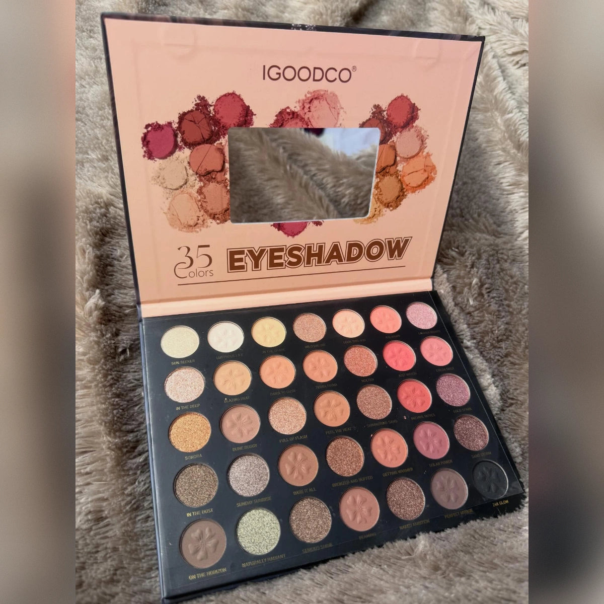 12 20 24 30 35 colors eye shadow safe lightweight... IGOODCO 35-color eyeshadow palette – Ameena.pk