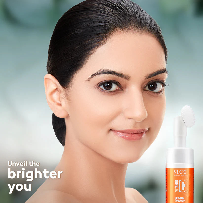 VLCC Vitamin C Foaming Facewash - 100ml